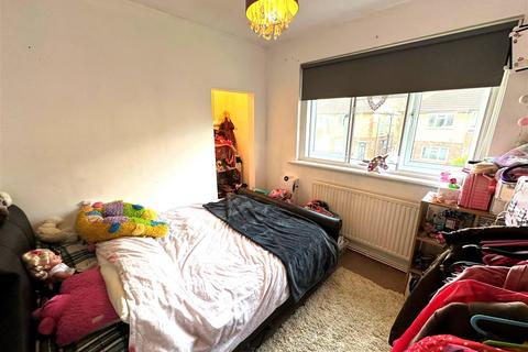4 Dockwell Close, Feltham, TW14 0QA