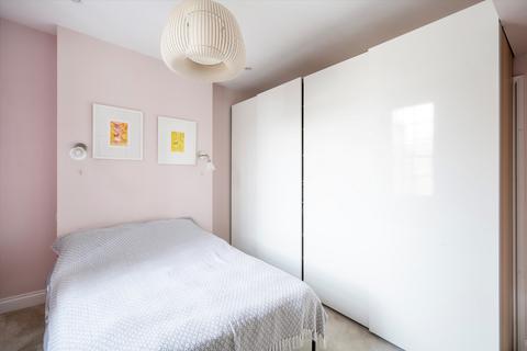 2 bedroom flat for sale, Cavaye Place, London, SW10