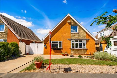 3 bedroom detached house for sale, Carmen Crescent, Holton-le-Clay, Grimsby, Lincolnshire, DN36