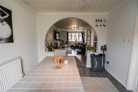 32 Carmen Crescent, Holton Le Clay, Grimsby, DN36 5DD