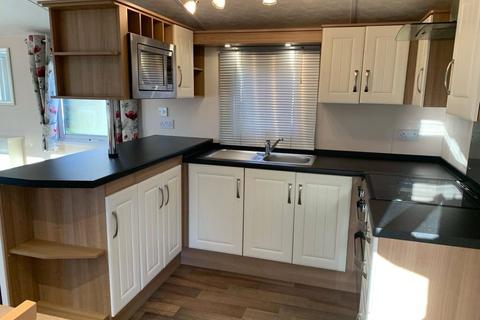 2 bedroom static caravan for sale, Merrylees, Spital Road, Staxton, Scarborough, YO12