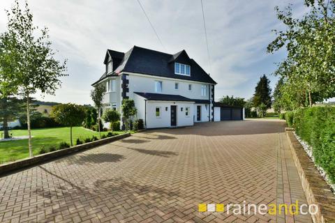 undefined, St Albans Road, Codicote