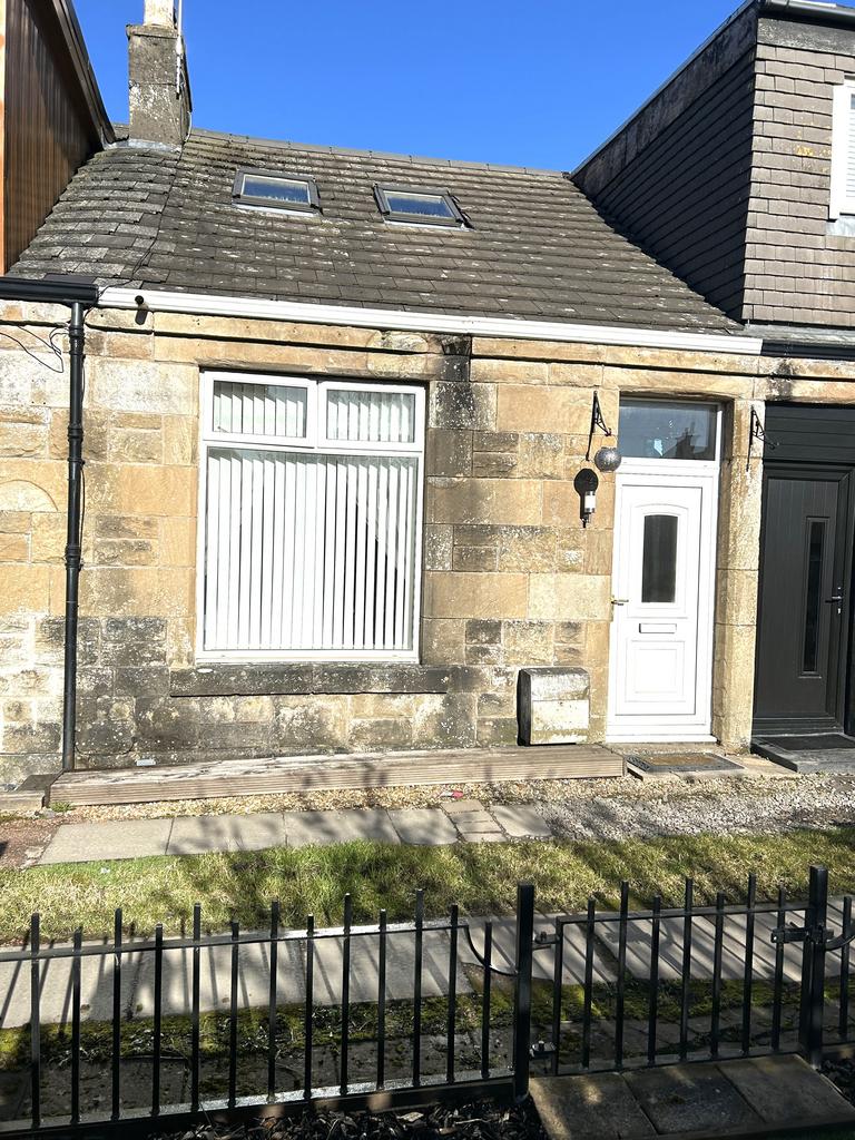 Raploch Road, Larkhall ML9 2 bed terraced house for sale £80,000