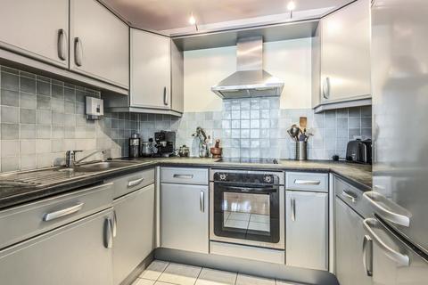 2 bedroom flat for sale, Stockwell Road, Stockwell