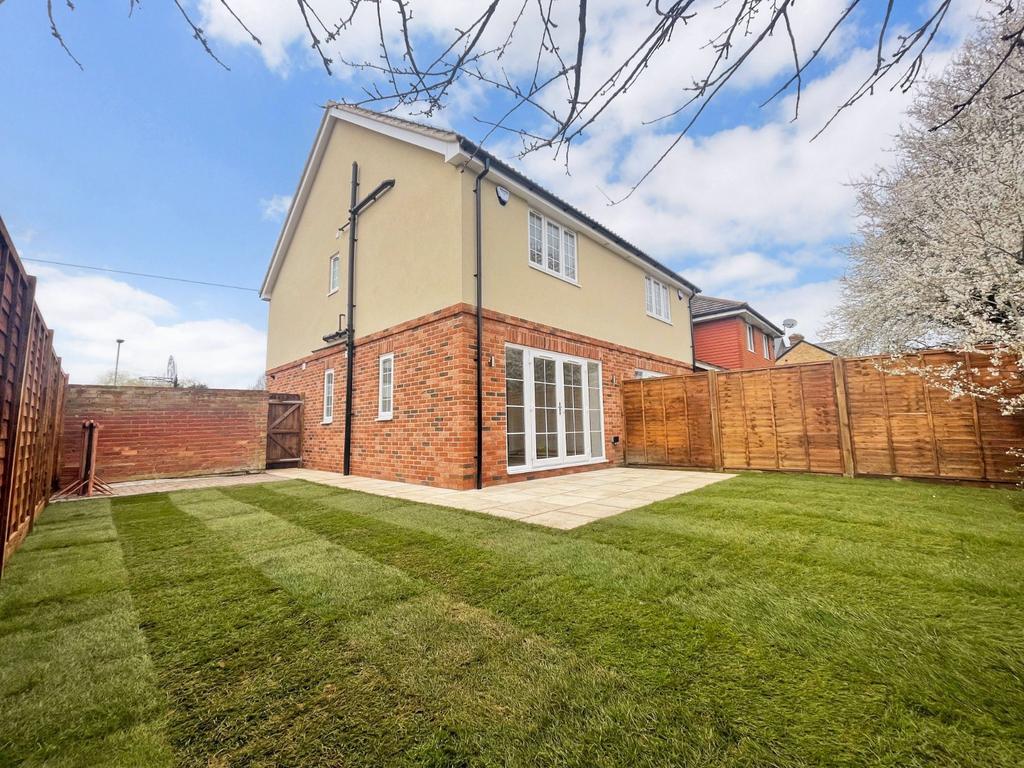 Milner Road, Burnham... 3 bed semidetached house for sale £510,000
