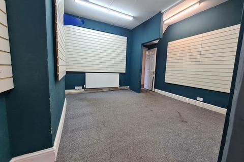 Shop to rent, Eastbourne Road, Southport, Merseyside, PR8