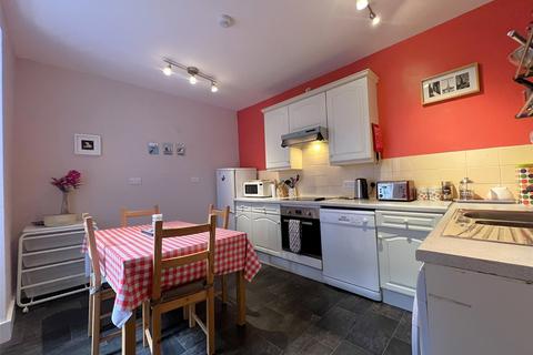 3 bedroom flat for sale, Flat 1, Post Office, Flat 1, Post Office, Main Street, Tobermory, Isle Of Mull, PA75