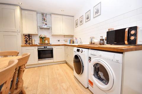 21 Briary Close, Wakefield, WF1 5TS