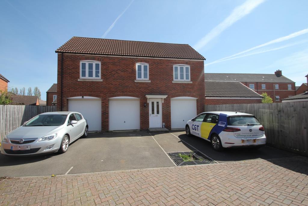 Sealand Way, Kingsway, Gloucester, GL2 2 bed coach house to rent £975