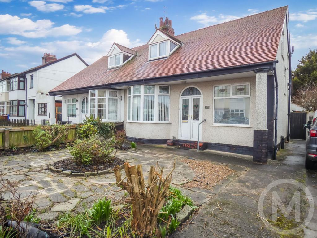 Willoughby Avenue, ThorntonCleveleys 3 bed semidetached bungalow for