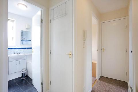 2 bedroom flat to rent, Gogarloch Syke, Edinburgh,