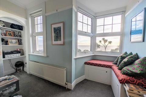 2 bedroom apartment for sale, Walton on the Naze CO14