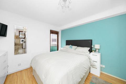 2 bedroom flat for sale, Cartwright Street, Tower Hill, London, E1