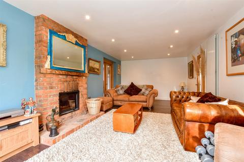 4 bedroom detached house for sale, Canterbury Road, Ashford, Kent