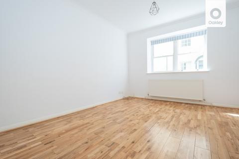 1 bedroom flat for sale, Chain Pier House, Marine Parade, Brighton