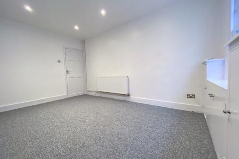 2 bedroom end of terrace house for sale, Princes Street, Central Brighton