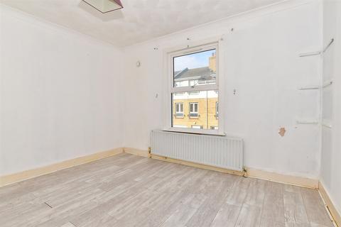 34 Suffolk Road, Gravesend, DA12 2SN