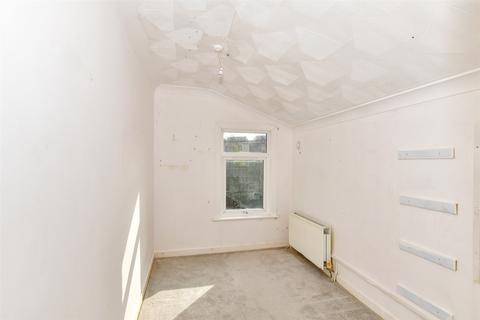 34 Suffolk Road, Gravesend, DA12 2SN