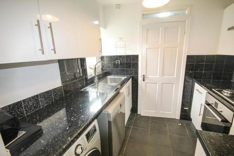 3 bedroom terraced house to rent - Grays Place, Slough