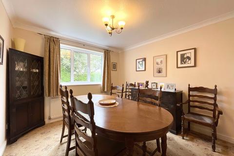 14 Friars Close, Cheadle, Stoke-on-trent, ST10 1AT
