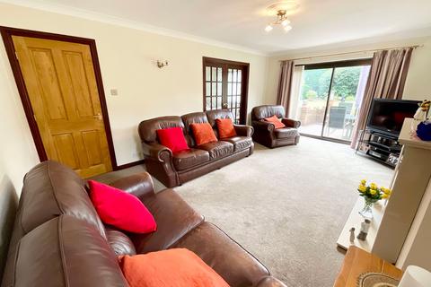 2 Chesham Grove, Stoke-on-trent, ST3 7XP