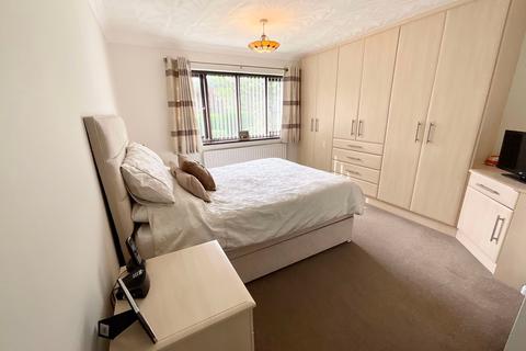 2 Chesham Grove, Stoke-on-trent, ST3 7XP