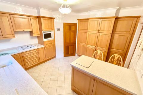 3 bedroom property for sale, Woodland Hills, Madeley, CW3