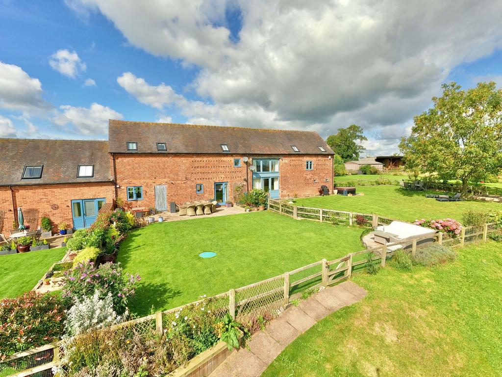 High Offley, Stafford, ST20 3 bed barn conversion for sale £400,000