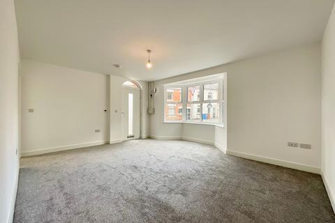 1 bedroom apartment for sale, The Avenue, Stone, ST15