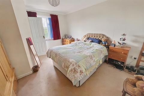 1 Burnham Road, Fordingbridge, SP6 1HD