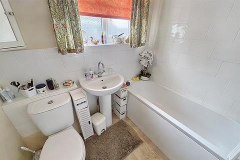 1 Burnham Road, Fordingbridge, SP6 1HD