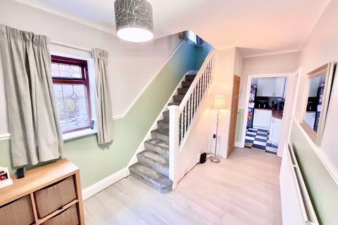 3 bedroom semi-detached house for sale - Stone Road, Stoke-On-Trent, ST4