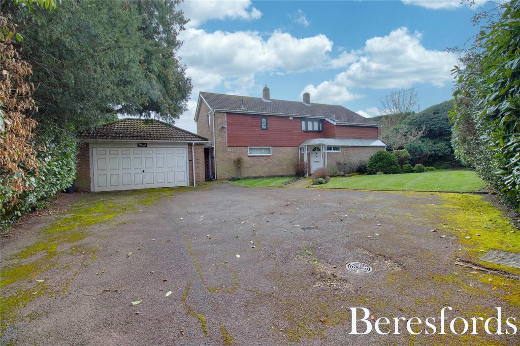 Mill Green Road, Fryerning, CM4 3 bed detached house for sale £1,395,000