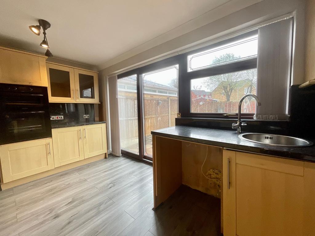 Rustington Avenue, Longton 3 bed semidetached house for sale £169,950