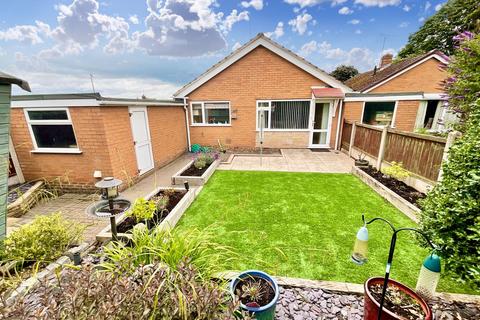 2 bedroom detached bungalow for sale - Spring Gardens, Stone, ST15