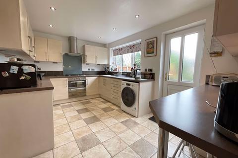 23 Wellbury Close, Stoke-on-trent, ST4 8YU