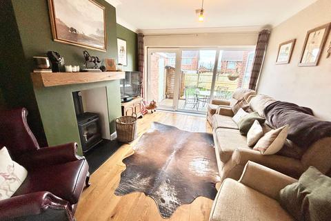 3 bedroom semi-detached house for sale, Creswell Grove, Creswell