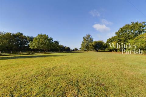 James Bonds Road, Tivetshall St Mary, Norwich, NR15 2BX