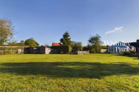 James Bonds Road, Tivetshall St Mary, Norwich, NR15 2BX