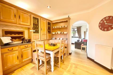 5 Barnes Croft, Hilderstone, Stone, ST15 8XU