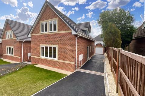 3 bedroom detached house for sale - Palmers Green, Stoke-On-Trent, ST4
