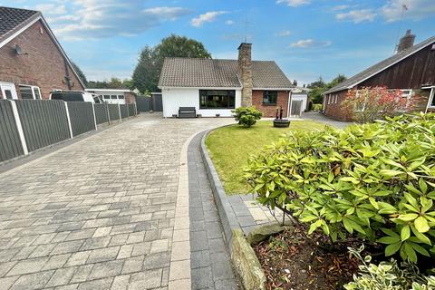 3 bedroom detached bungalow for sale, Hillview Crescent, Baldwins Gate, ST5