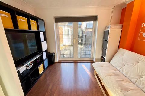 5 Bengal Grove, Stoke-on-trent, ST4 8HS