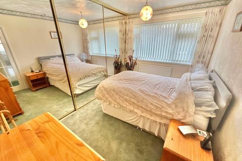 2 bedroom detached bungalow for sale, Yew Tree Close, Derrington, ST18