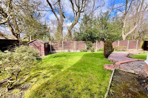 3 Bridge Close, Weston, Stafford, ST18 0HY