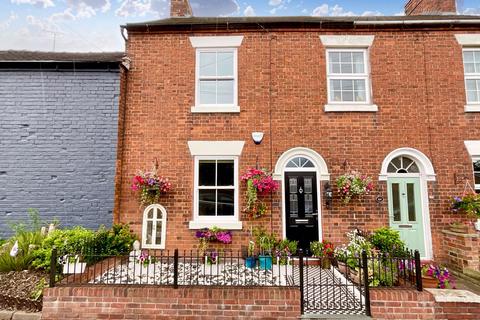 3 bedroom terraced house for sale, Station Road, Stone, ST15