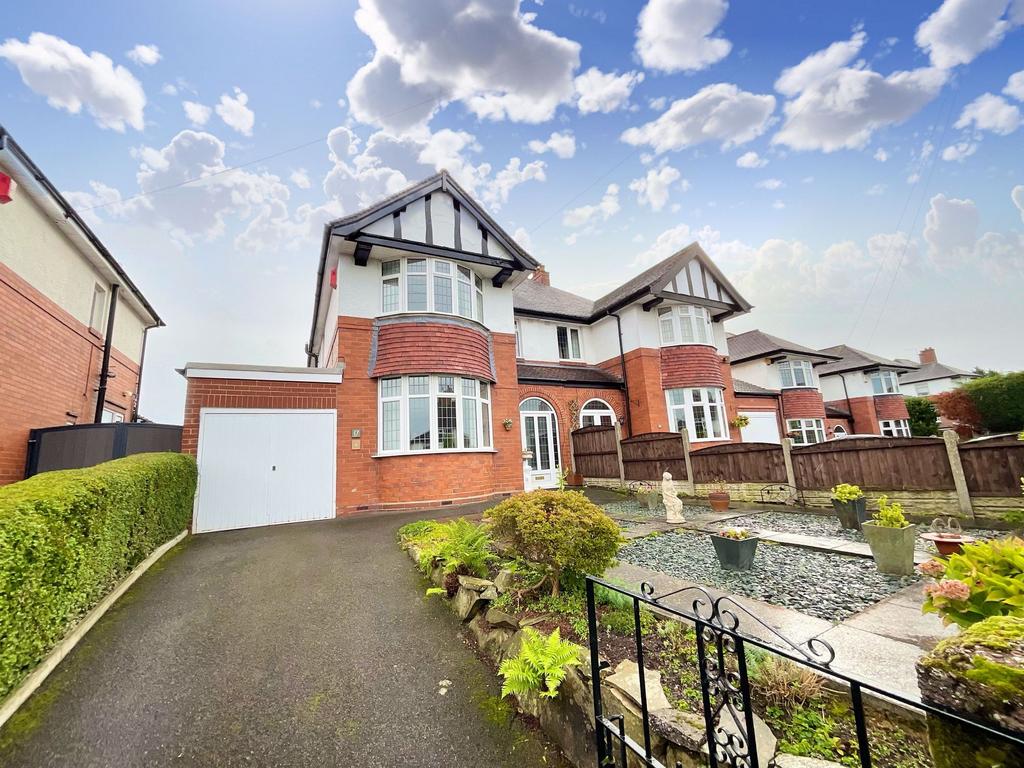 Margaret Avenue, Trentham, Stoke on Trent ST4 3 bed semidetached house
