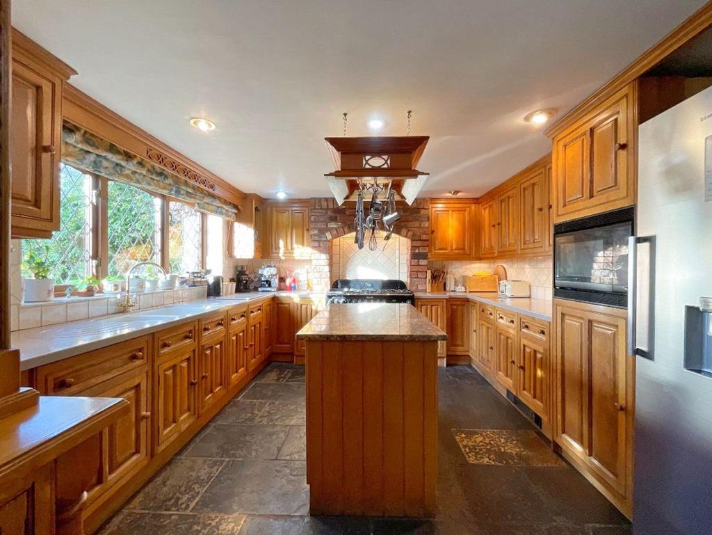 Kitchen/Breakfast Room