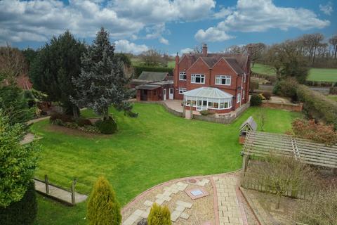 4 bedroom detached house for sale, Stafford Road, Knightley, ST20