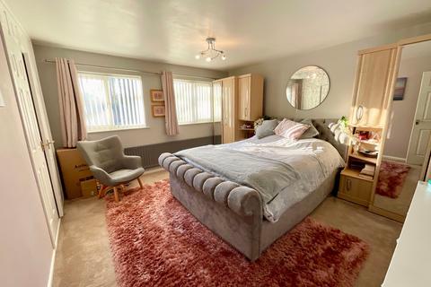 4 bedroom detached house for sale - New Inn Lane, Trentham
